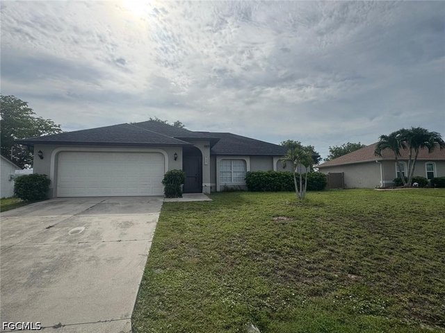 2227 Sw 5th Avenue - Photo 1