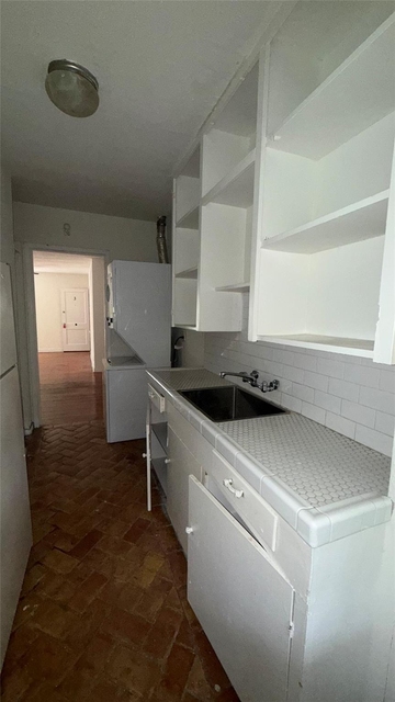 1842 W Main Street - Photo 1