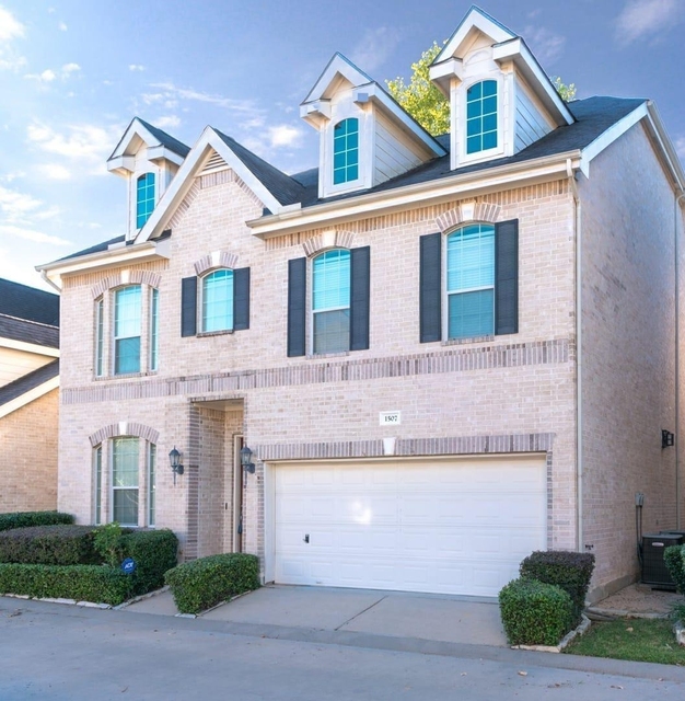 1507 Shady Villa Manner - Photo 1