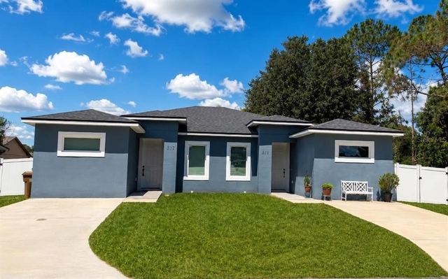 812 Glastonbury Drive - Photo 1