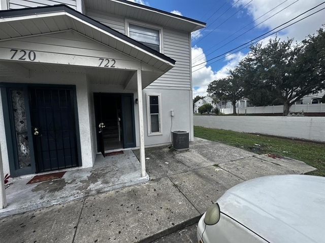 722 W Columbia Avenue - Photo 1