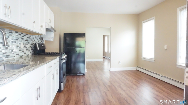 136 Sherman Street - Photo 1
