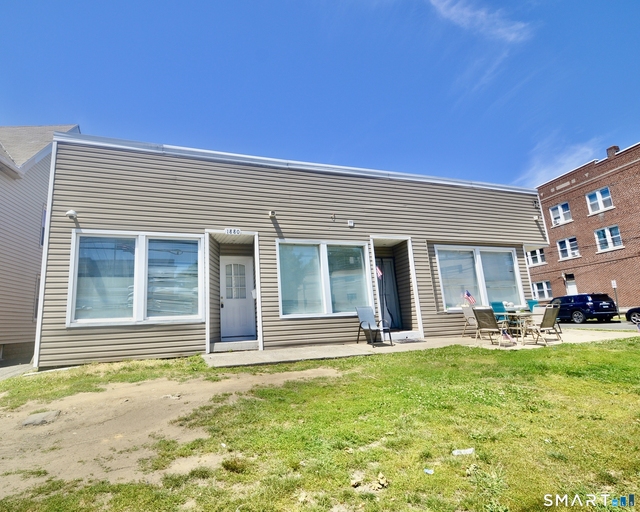 1880 Barnum Avenue - Photo 1