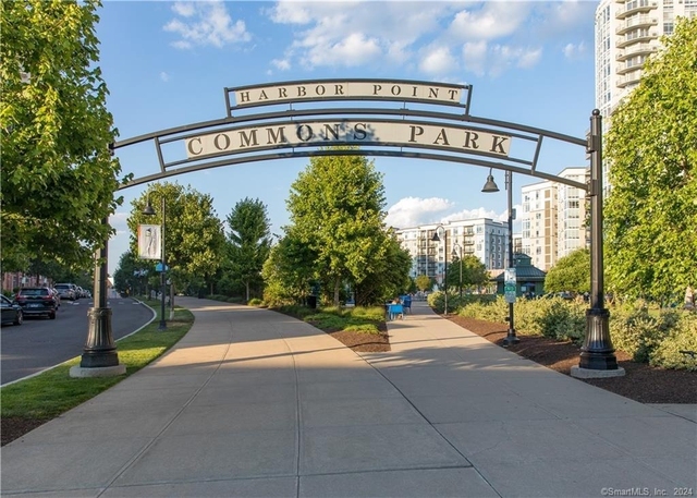 100 Commons Park - Photo 1