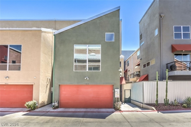 1999 Yaupon Avenue - Photo 1