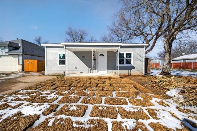 603 E Willingham Street - Photo 1