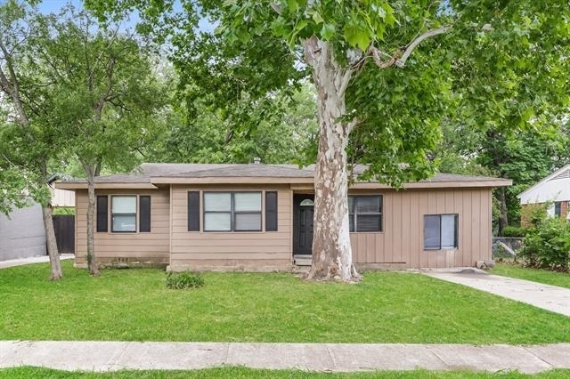 1504 Valley View Street - Photo 1