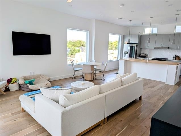 236 Melba Street - Photo 1