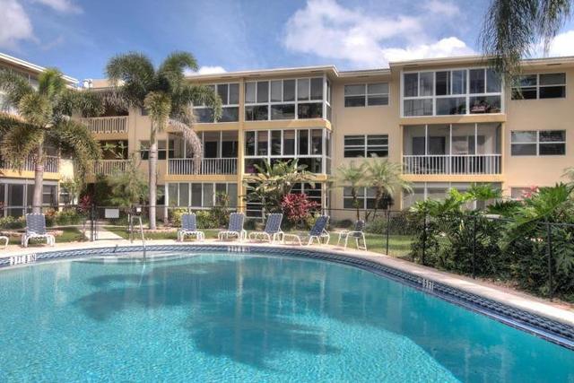 1200 Sw 12th Street - Photo 1