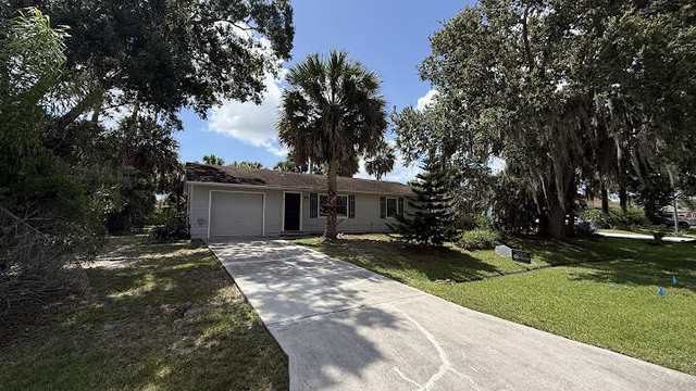 2325 Sw Pamona Street - Photo 1