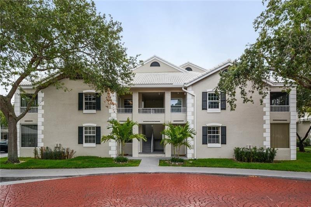 2850 N Oakland Forest Drive - Photo 1