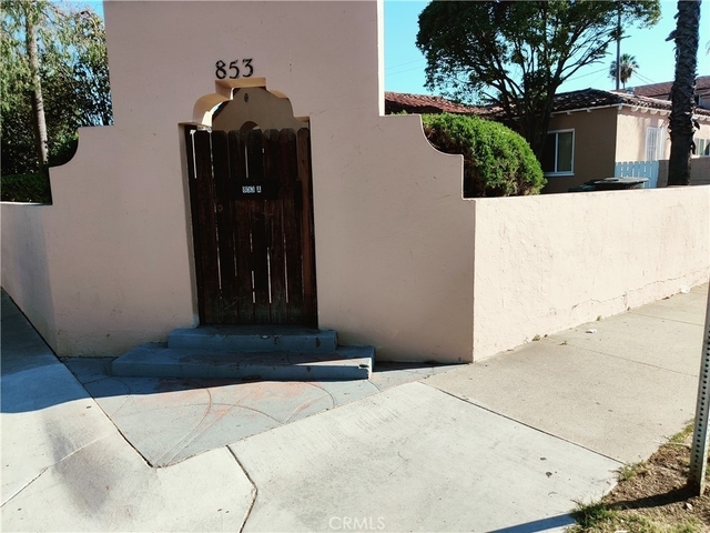 853 N Zeyn - Photo 1