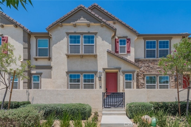 3977 E Huntingron Street - Photo 1