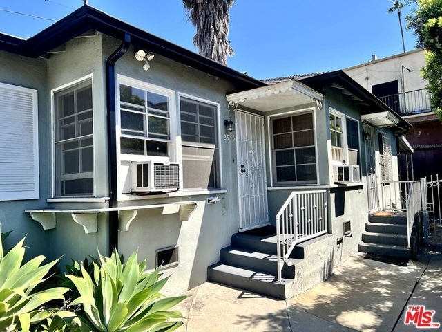 2916 Reservoir - Photo 1