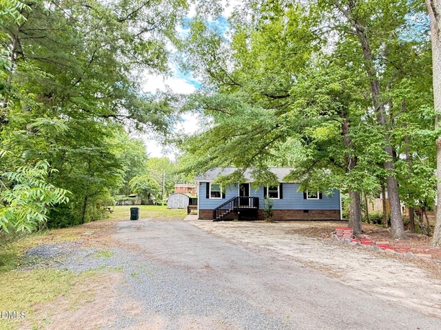 801 Carter Avenue - Photo 1