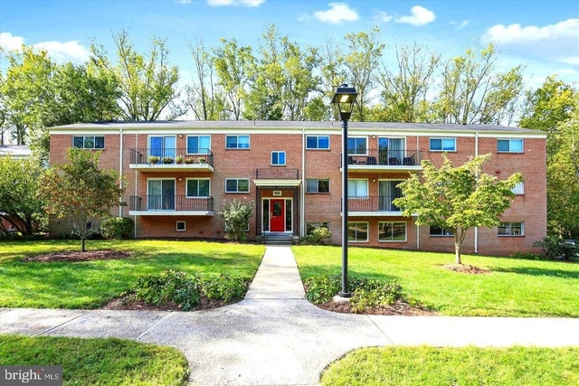 10601 Weymouth Street - Photo 1