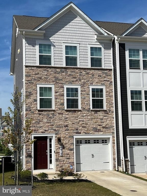 4917 Arcola Road - Photo 1