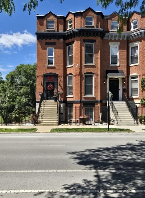 4020 S Drexel Boulevard - Photo 1