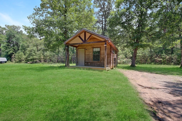10521 Tanyard Road - Photo 1