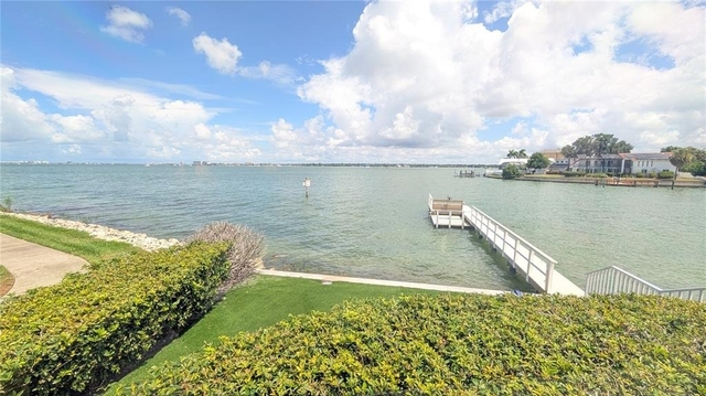 4709 Dolphin Cay Lane - Photo 1
