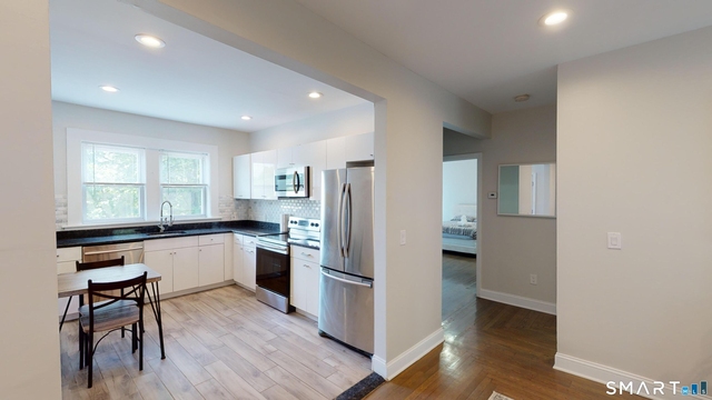 90 Bristol Street - Photo 1
