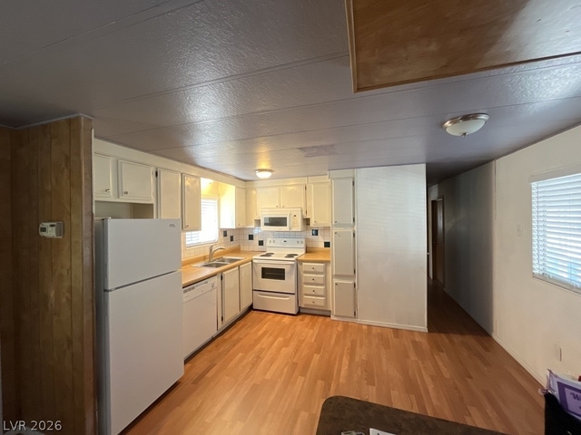 3481 Cape Cod Drive - Photo 1