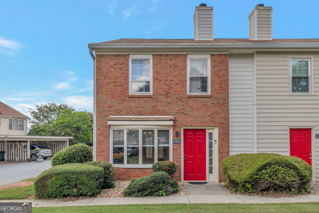 136 Old Ferry Way - Photo 1