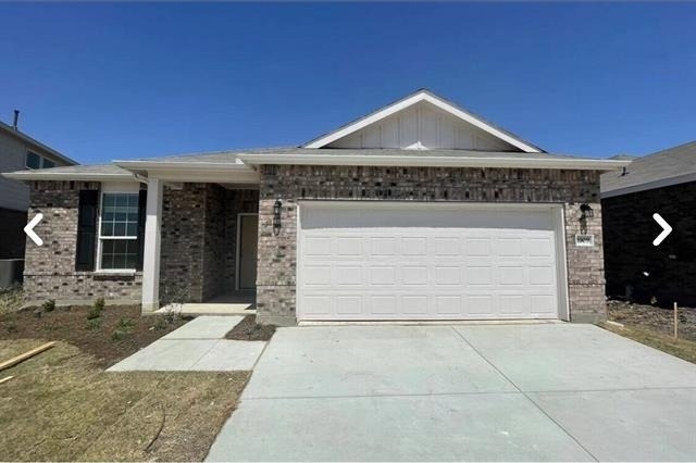 1009 Briarbush Court - Photo 1