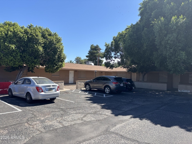 315 N Horne -- - Photo 1