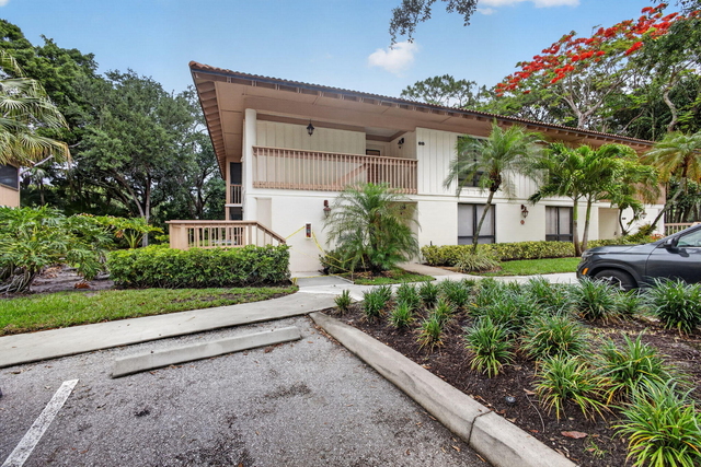 611 Brackenwood Cove - Photo 1