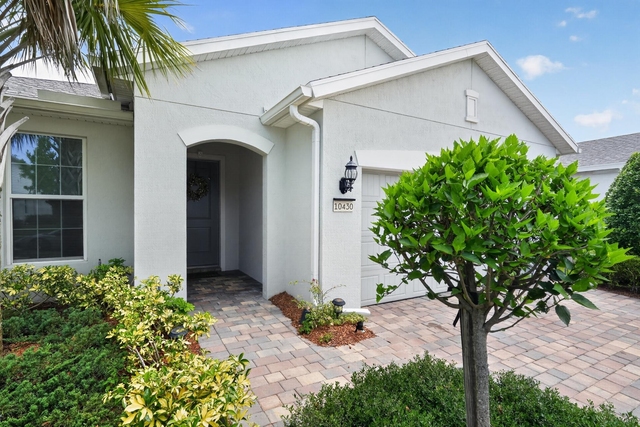 10430 Sw Captiva Drive - Photo 1