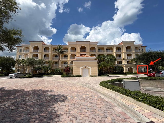 38 E Harbour Isle Dr Drive E - Photo 1