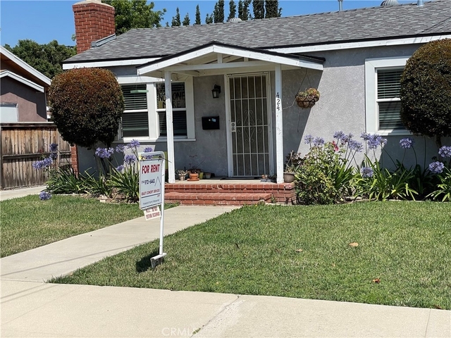 424 S Orange - Photo 1
