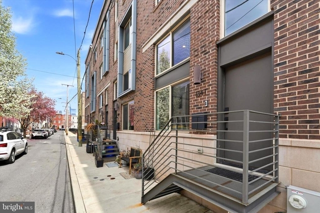 1341 S Garnet Street - Photo 1