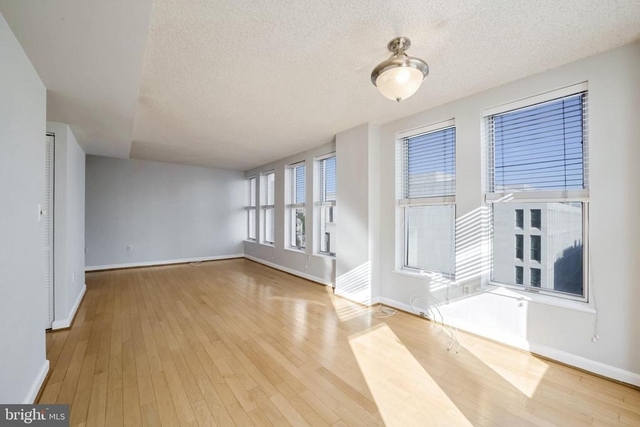 601 Pennsylvania Avenue Nw - Photo 1