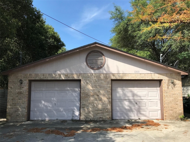 1303 N Bishop - Photo 1