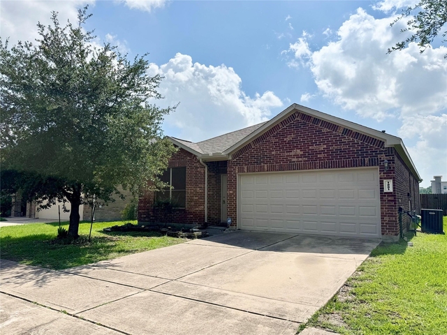 1331 S Maple Drive - Photo 1
