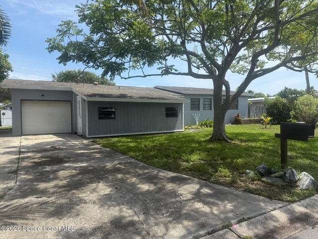 329 W Arlington Street - Photo 1