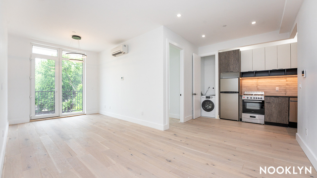 491 Evergreen Ave - Photo 1