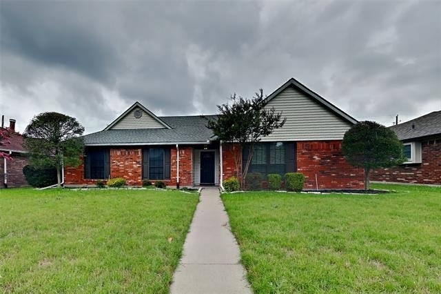 712 Bluebonnet Drive - Photo 1