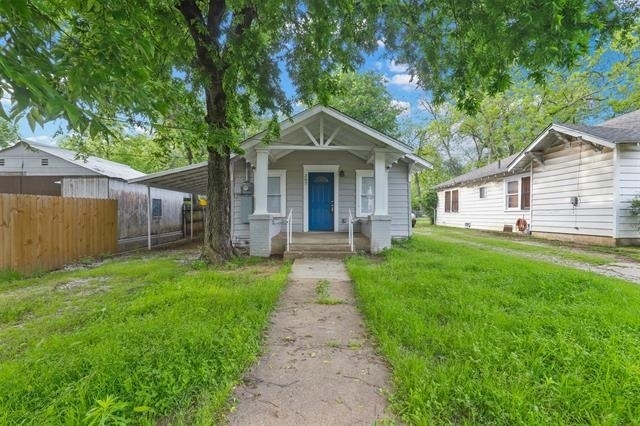 207 W Heard Street - Photo 1