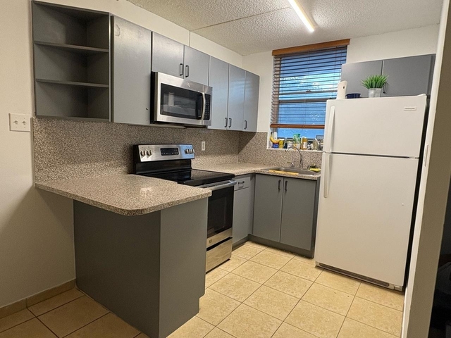 1801 S Treasure Drive - Photo 1