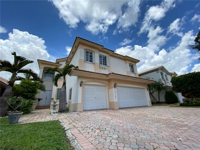 10747 Nw 70th Terrace - Photo 1