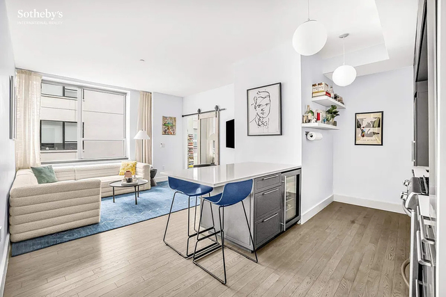 West 52nd Street/9th Ave - Photo 1