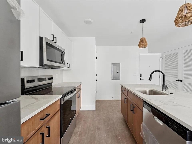 2520 N Front St - Photo 1