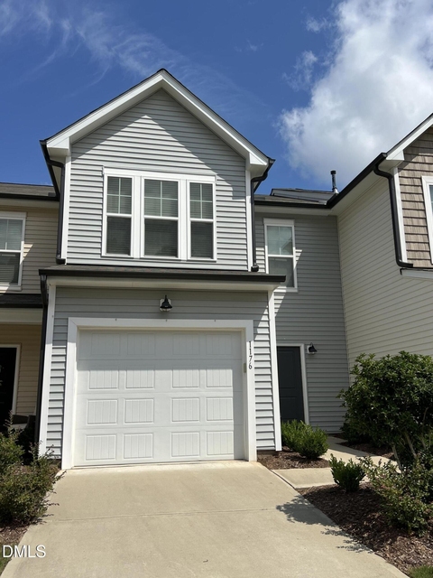 1176 Citadel Avenue - Photo 1