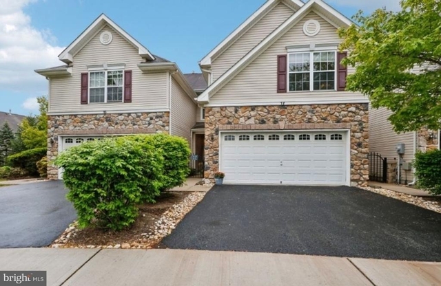 17 Miller Circle - Photo 1