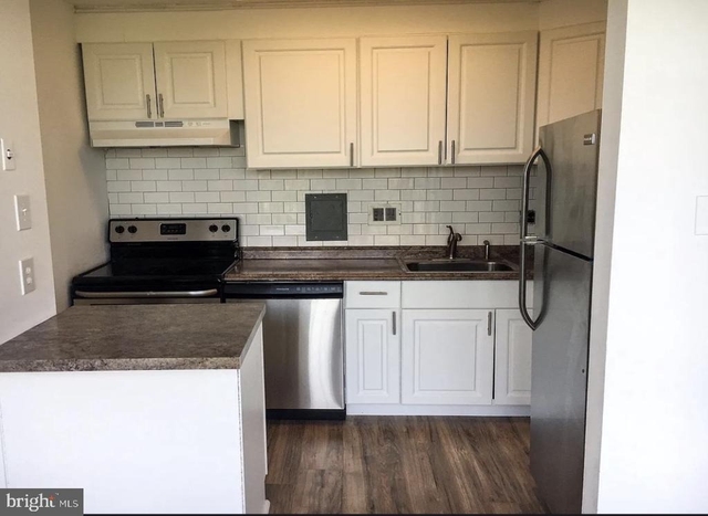 401 Cooper Landing Rd - Photo 1
