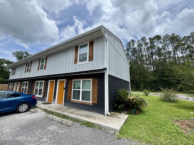 707 Rainer Road - Photo 1