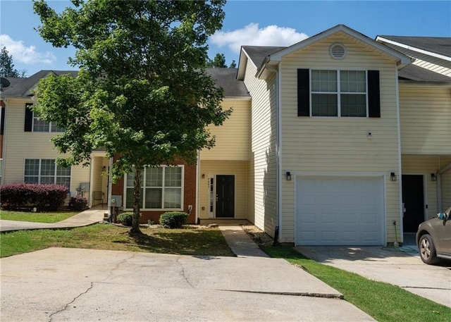 7683 Creekside Lane - Photo 1